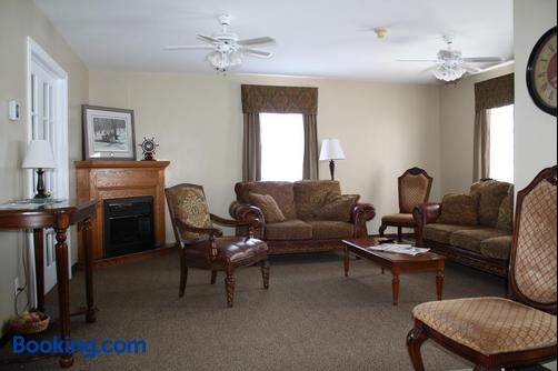 The Country Inn Motel - Gander