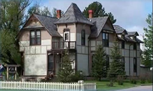Custer Mansion Bed & Breakfast - Custer - Edifício
