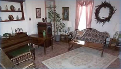 Custer Mansion Bed & Breakfast - Custer - Sala de estar