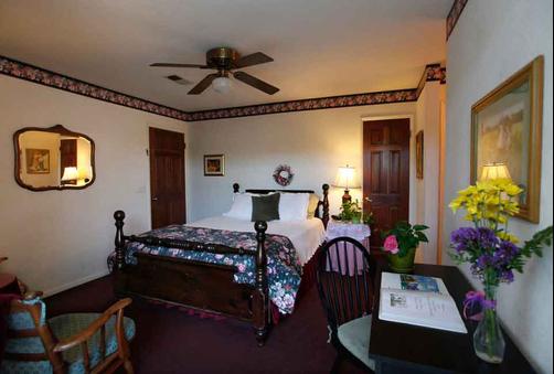 A Beach Bed & Breakfast At The Elsbree House Condo - San Diego - Quarto