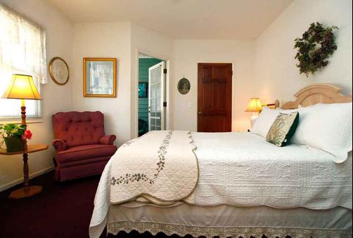 A Beach Bed & Breakfast At The Elsbree House Condo - San Diego - Quarto