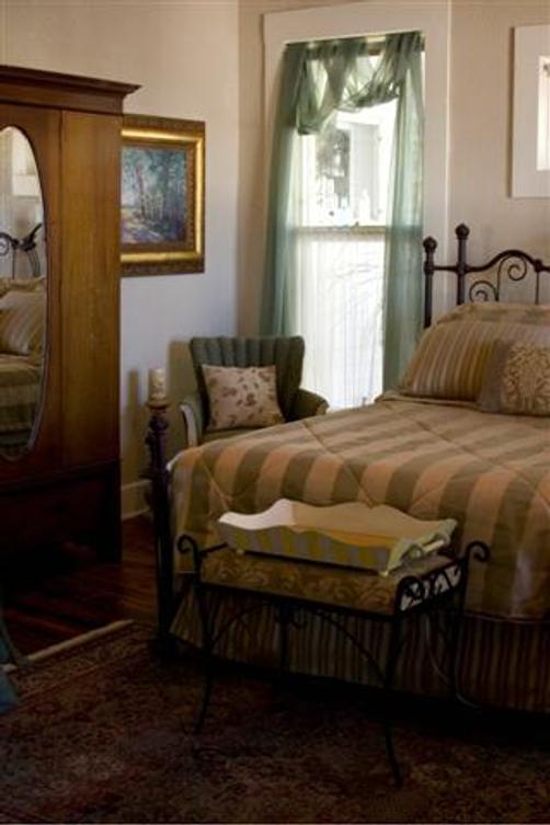 Artists' Inn and Cottages - French Lick - Quarto
