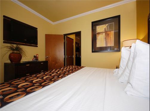 Best Western Plus Christopher Inn & Suites - Forney - Quarto