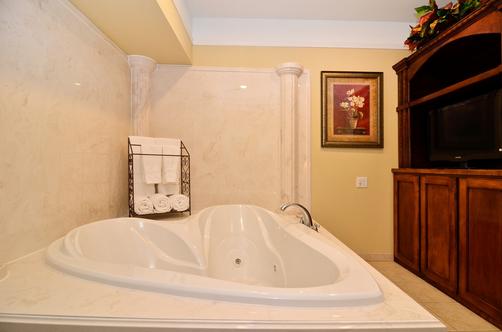 Best Western Plus Monica Royale Inn & Suites - Greenville - Quarto