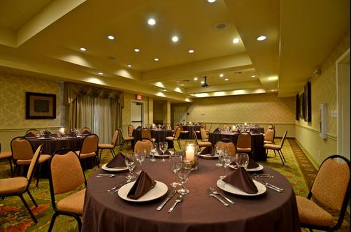 Best Western Plus Monica Royale Inn & Suites - Greenville - Sala de conferências