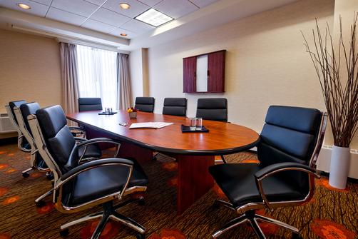 Hilton Garden Inn Saskatoon Downtown - Saskatoon - Sala de conferências