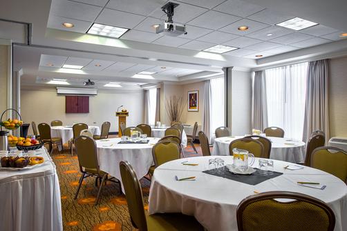 Hilton Garden Inn Saskatoon Downtown - Saskatoon - Sala de conferências