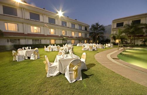 Hotel Express Residency-Jamnagar - Jamnagar