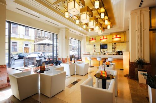 Best Western Premier Hotel Majestic Plaza - Praga - Bar