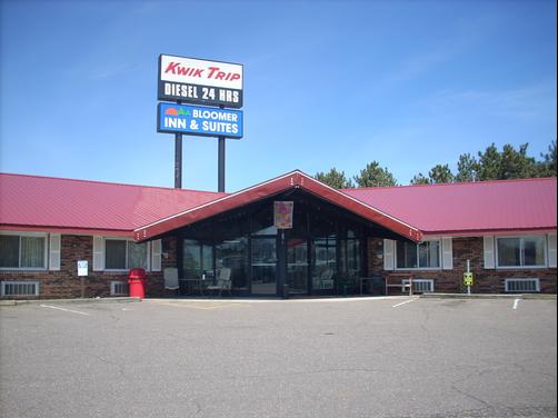 Bloomer Inn & Suites - Bloomer - Vista externa