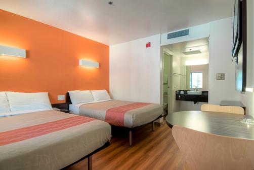 Motel 6 Palm Springs Downtown - Palm Springs - Quarto