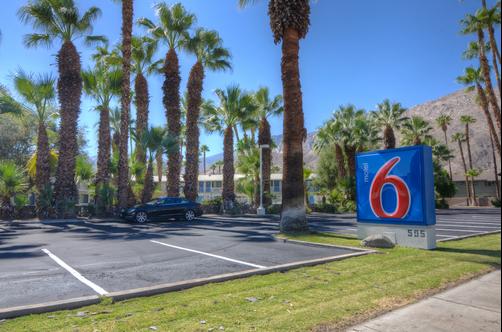 Motel 6 Palm Springs E East Palm Canyon - Palm Springs - Edifício