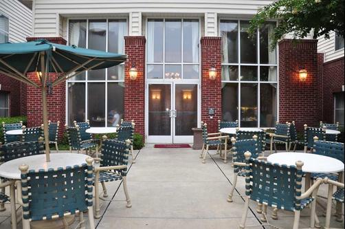 Homewood Suites by Hilton Charlotte Airport - Charlotte - Restaurante