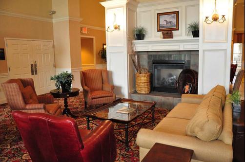 Homewood Suites by Hilton Charlotte Airport - Charlotte - Sala de estar