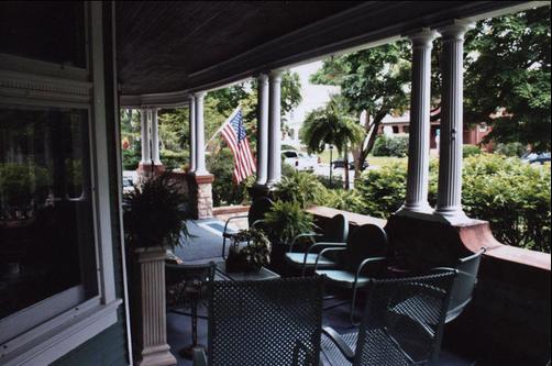 Greenhouse Bed & Breakfast - Chillicothe - Varanda