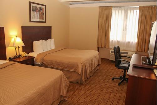Quality Inn Airport - Buffalo - Cama