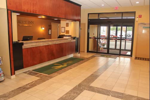 Quality Inn Airport - Buffalo - Edifício
