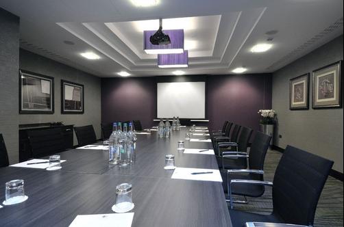 DoubleTree by Hilton Hotel London - West End - Londres - Sala de conferências