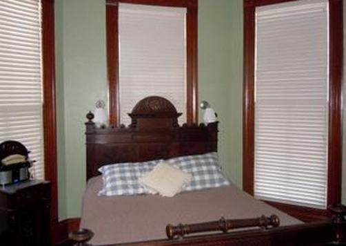 Brava House Bed And Breakfast - Austin - Cama