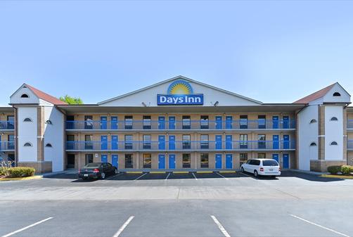 Days Inn Charlotte Northlake - Charlotte - Edifício