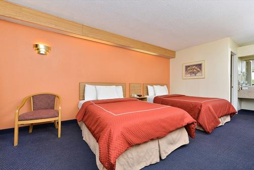 Days Inn Charlotte Northlake - Charlotte - Quarto
