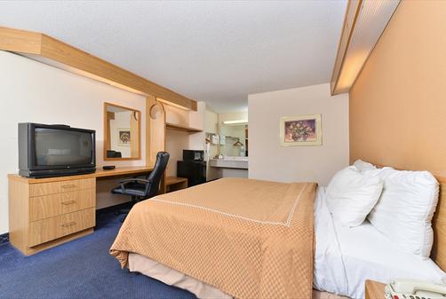Days Inn Charlotte Northlake - Charlotte - Quarto