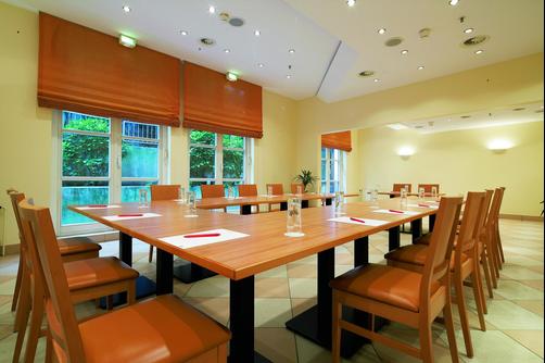 InterCityHotel Frankfurt - Frankfurt - Sala de conferências
