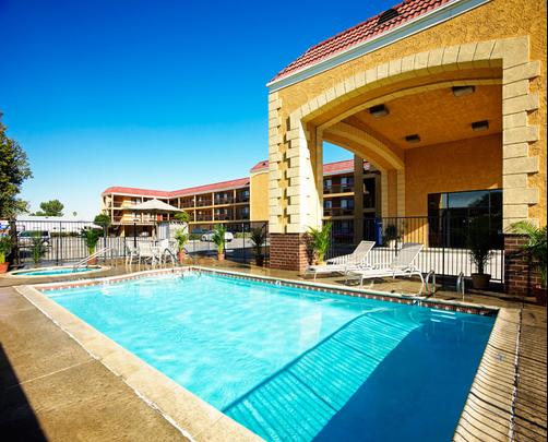 Portola Inn and Suites - Buena Park - Edifício