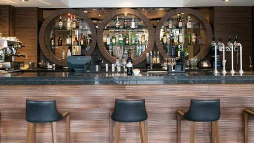 DoubleTree by Hilton London Victoria - Londres - Bar