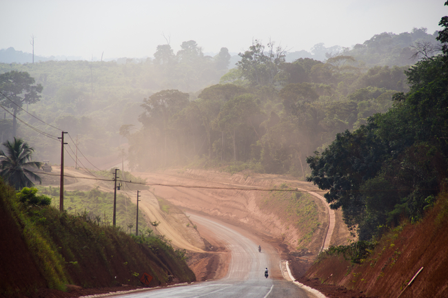 Atravessa a Amazônia nessa estrada e disfrute da viagem