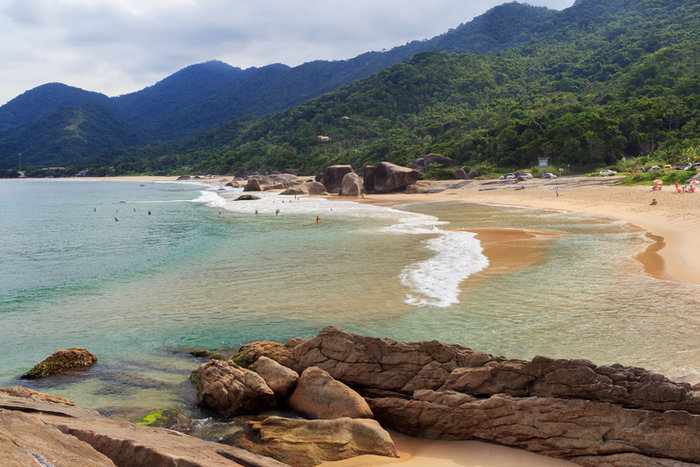 A Vila da Trindade é um pequeno paraíso natural a ser descoberto no município de Paraty, pertinho do Rio