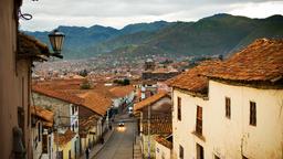 Encontre passagens aéreas baratas de Santa Catarina a Cusco