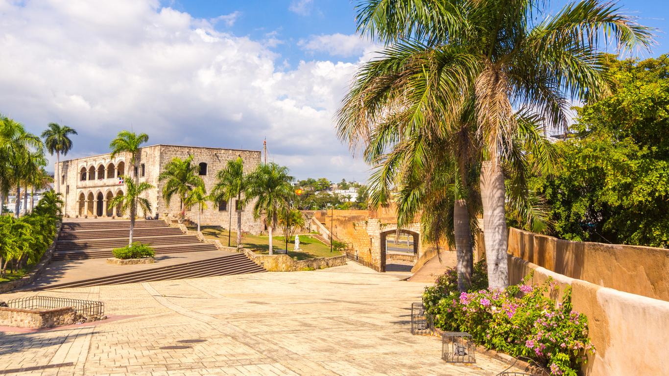 Voos em classe executiva para Santo Domingo (SDQ) - KAYAK