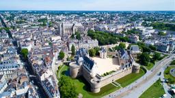 Pesquise passagens baratas para Nantes