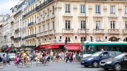 Pesquise passagens baratas para Paris