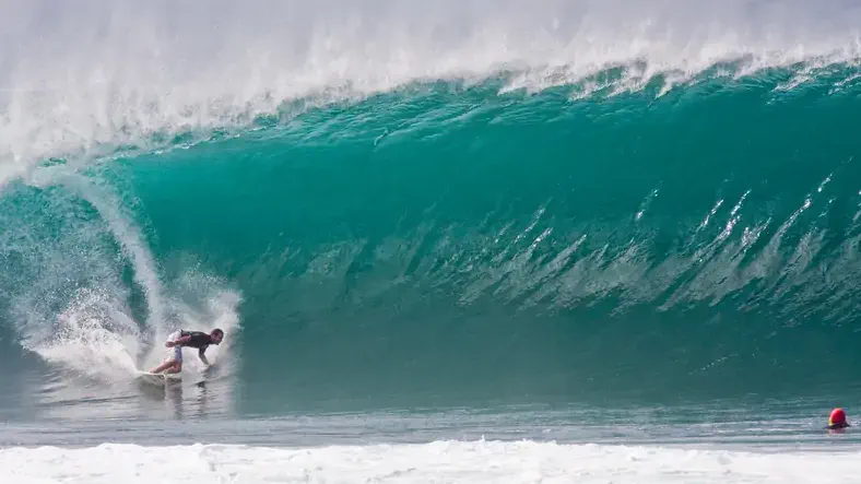 Surfista no Hawaii