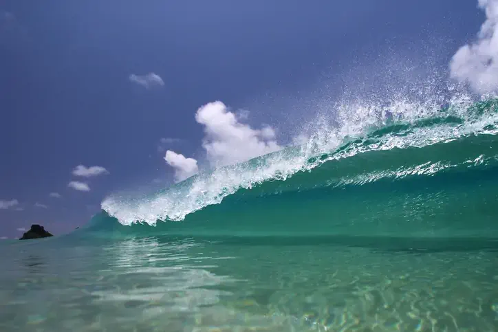 Ondas transparentes em Pernambuco