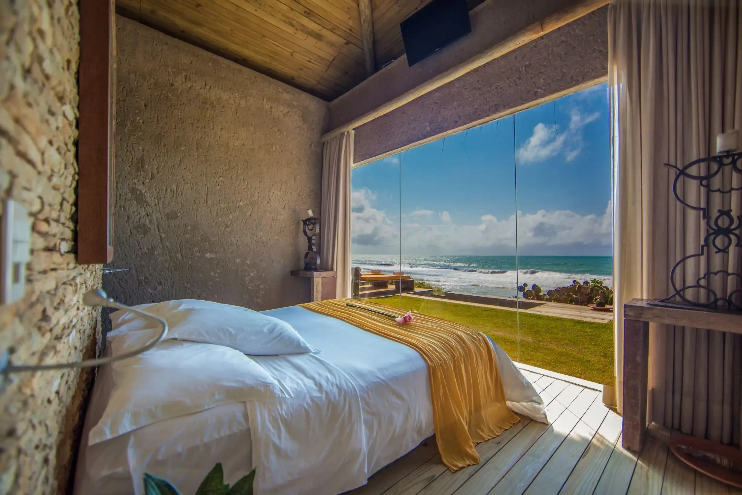 kenoa-exclusive-beach-leonardo-1070820001-126200067-486086