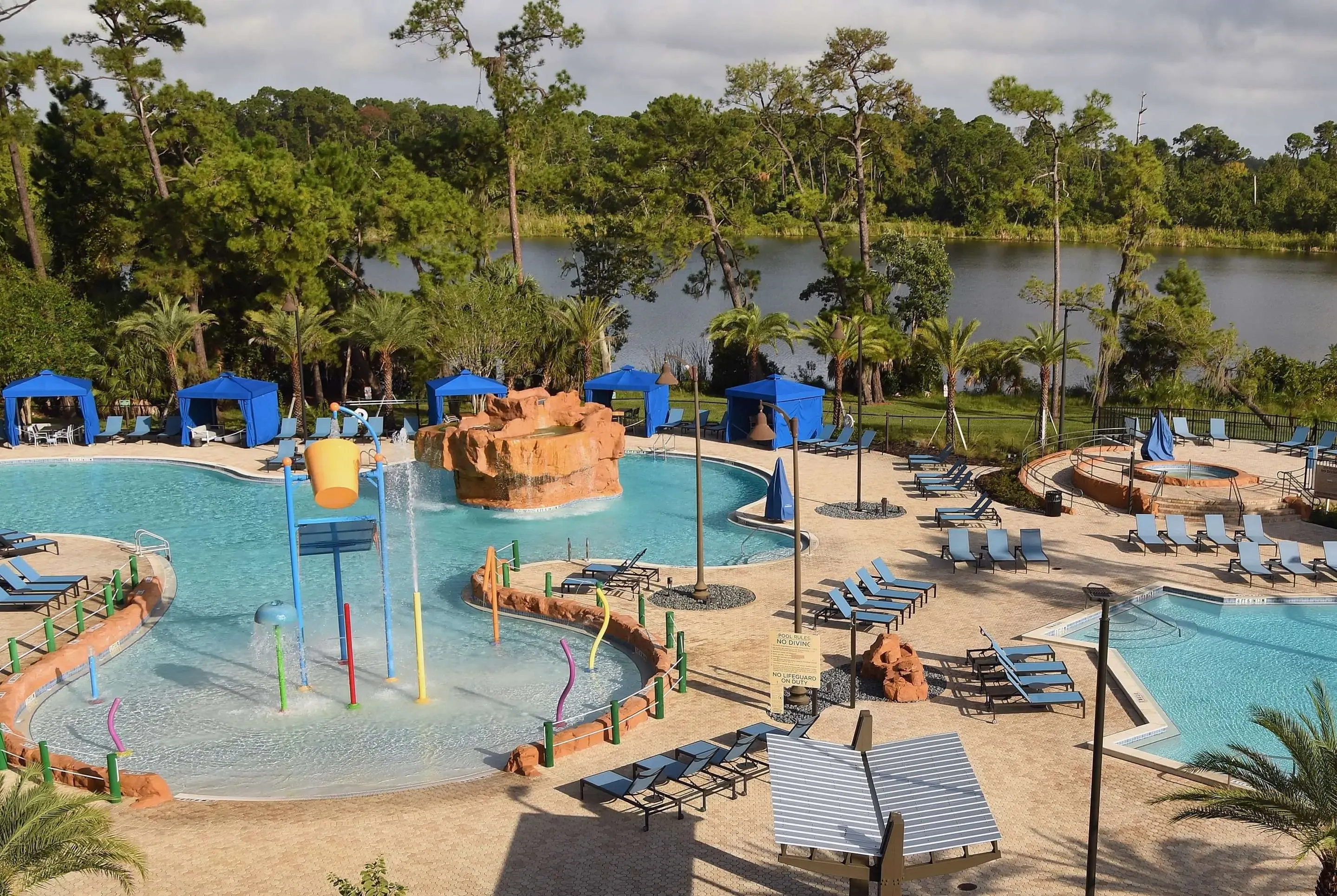 wyndham-lake-buena-vista-resort-disney-springs-resort-area-ice-35901-72113609_3xl-619329