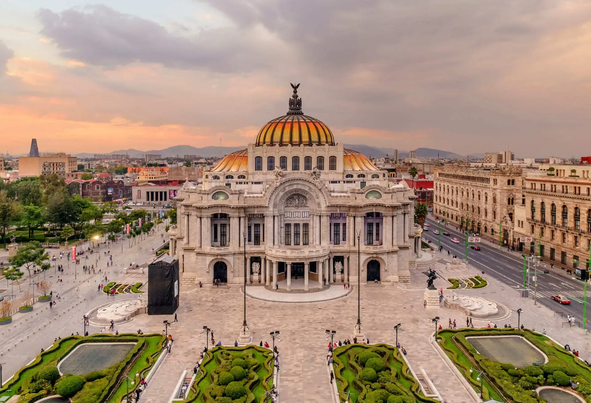 flexi__find-you-where-your-team_card-3_1920x1312_mainpage-noram_worldcupxcitygoals