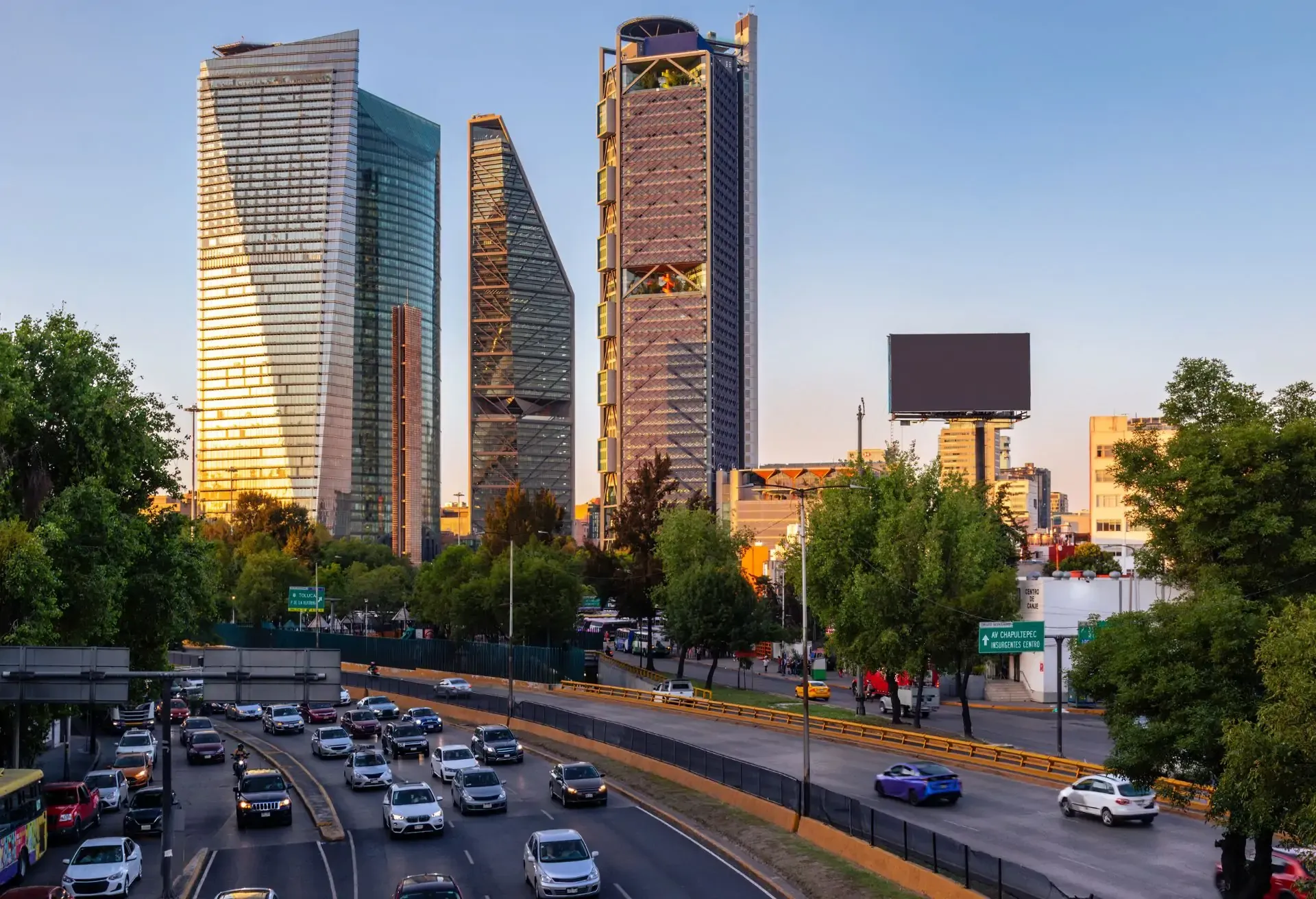 flexi_explore-mexico-city_card-1_1920x1312_worldcupxcitygoals_sub-mexico