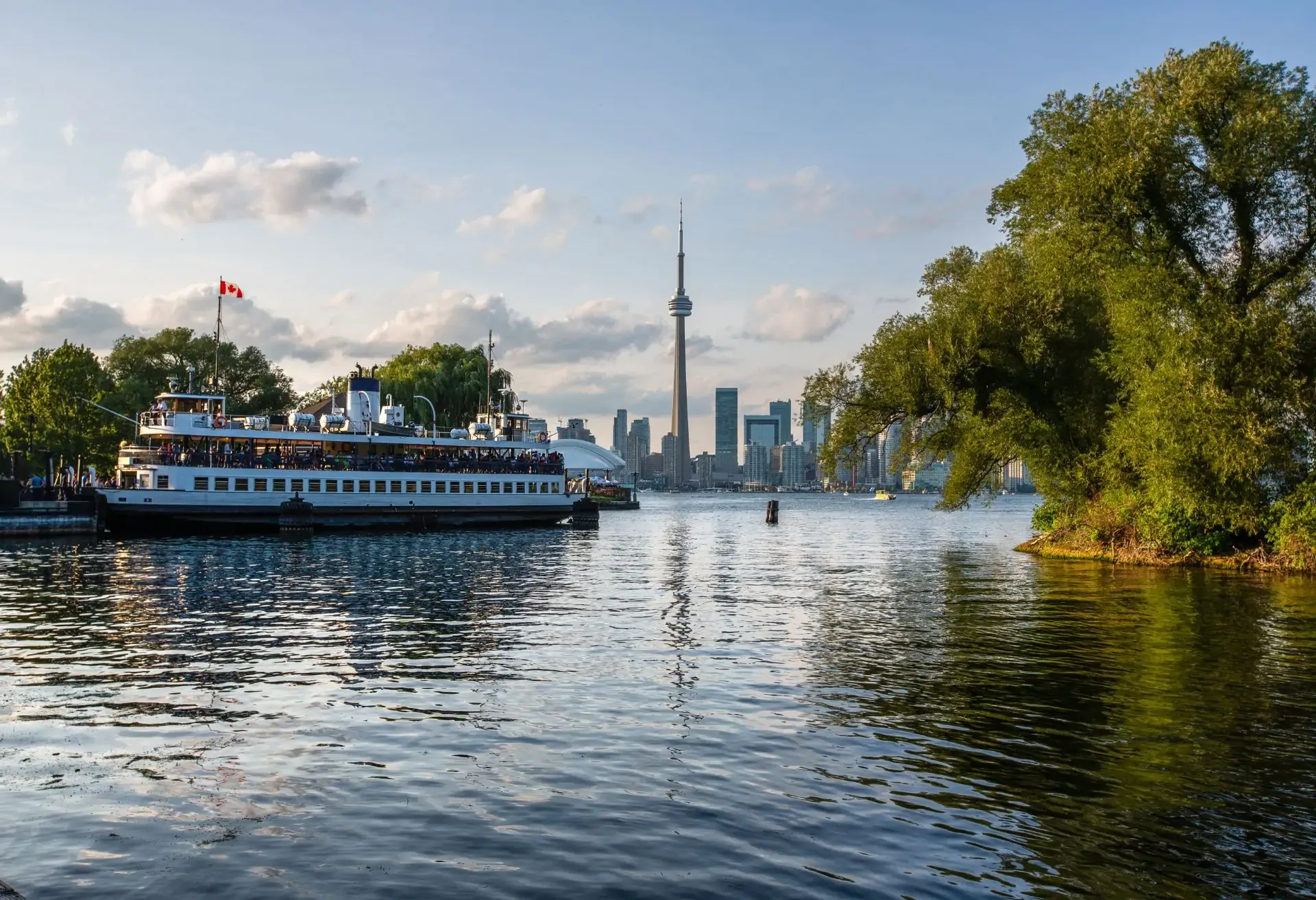 flexi__explore-toronto_card-4_1920x1312_worldcupxcitygoals_sub-can