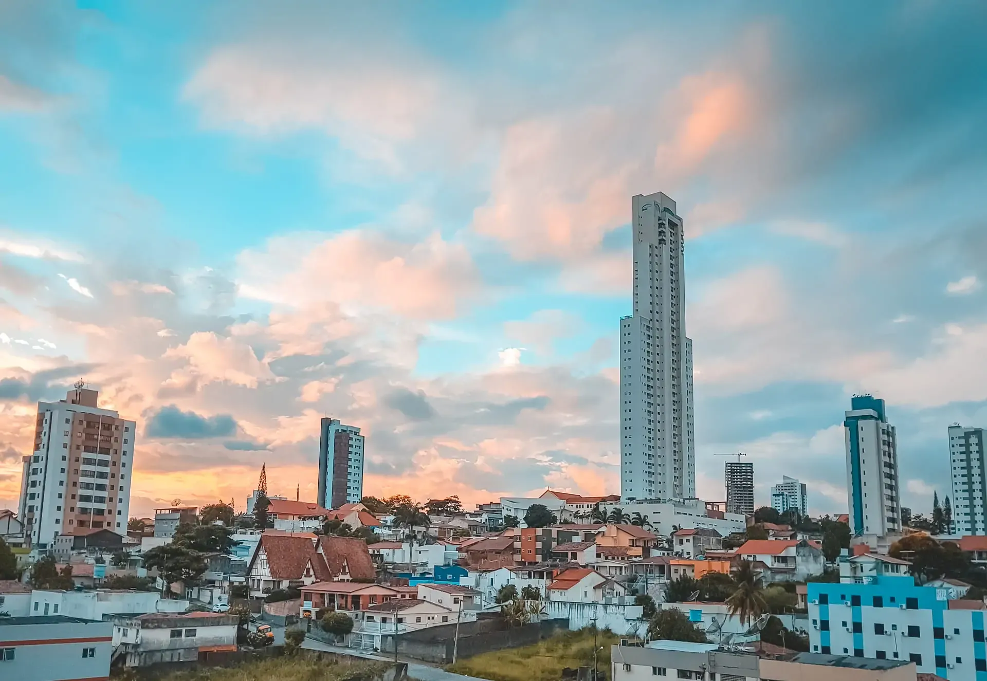 subpage_carnavalcgcard1_1920x1312_guiafestivais