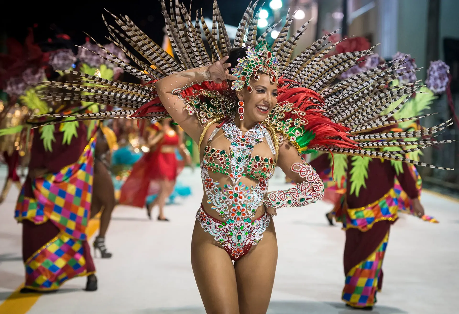 lp_br_card1_1920x1312_guiafestivais