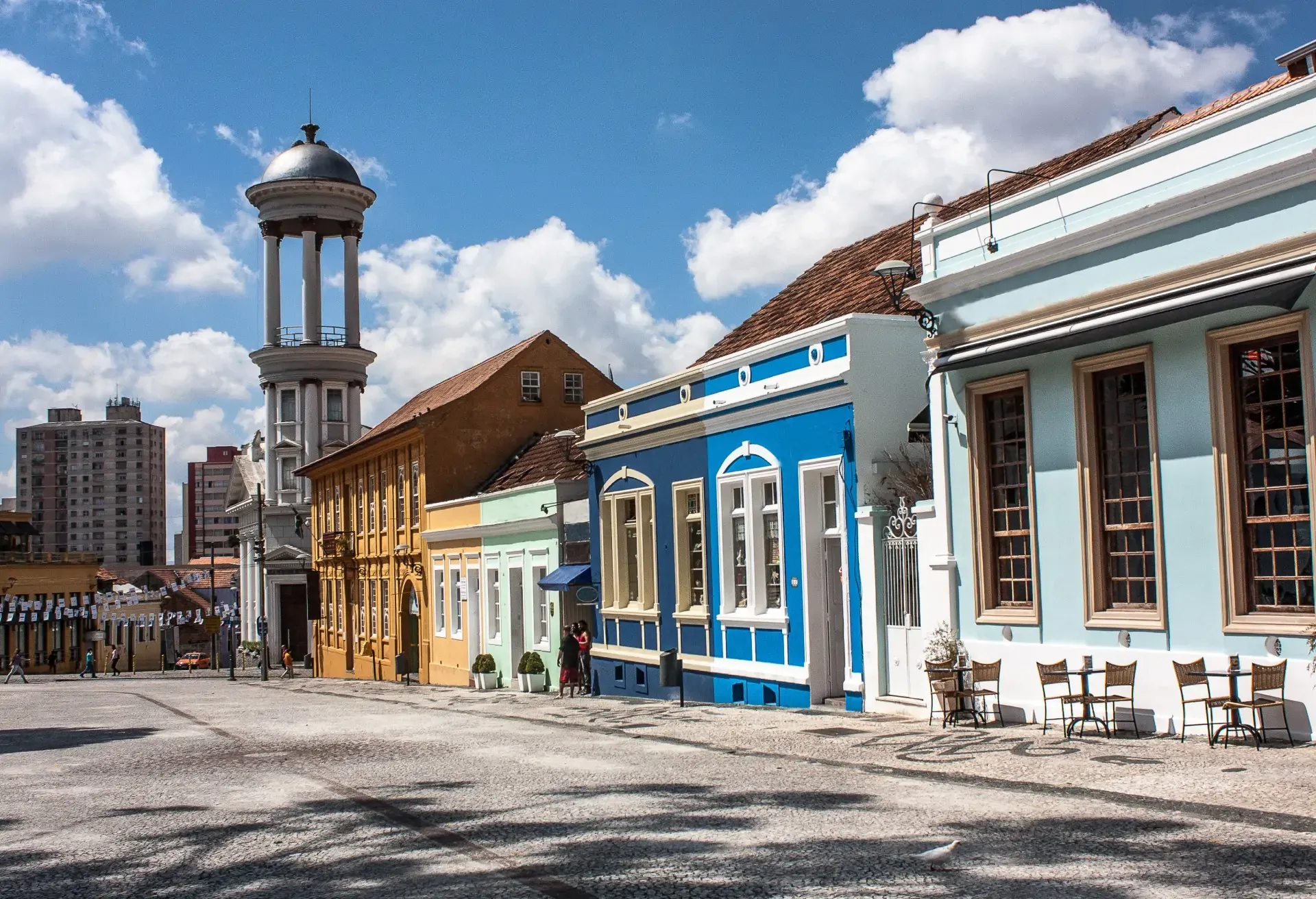 card_curitiba_planes_1920x1312_guiafestivales