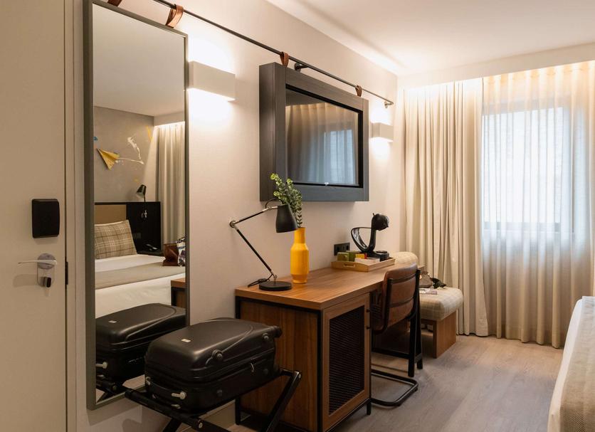 Comodidade do quarto Foto