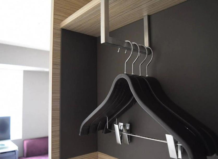 Comodidade do quarto Foto