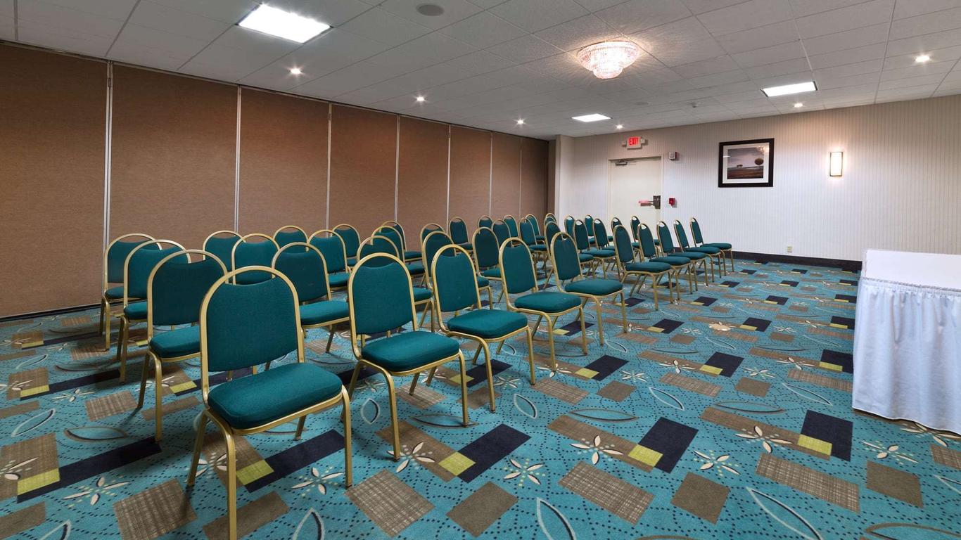 Days Inn by Wyndham Plattsburgh