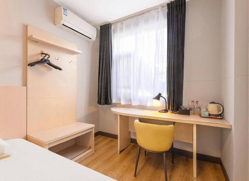 Comodidade do quarto Foto