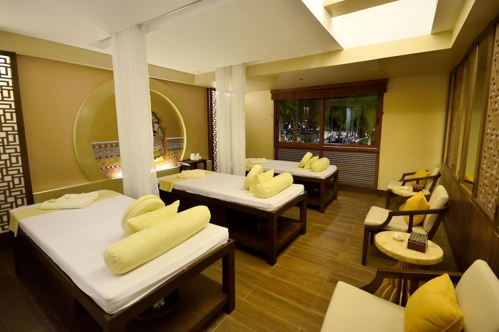 Henann Resort Alona Beach